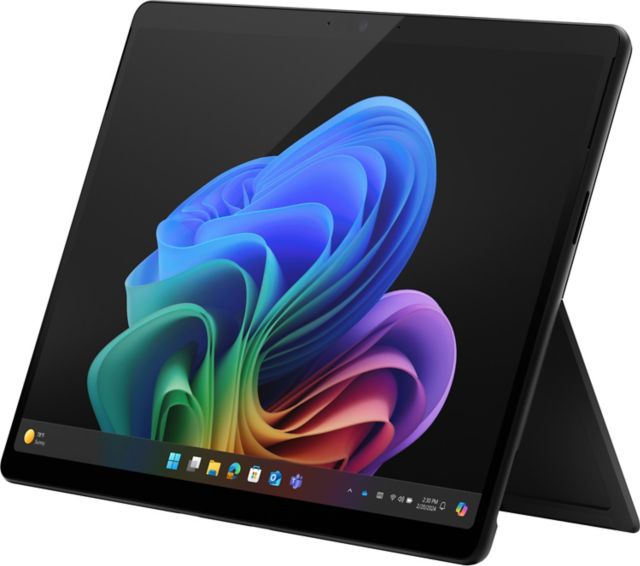 Surface Copilot+ PC Pro (11th Edition) 13 inch Qualcomm Snapdragon X Plus/16GB/512GB Windows 11 Pro - Black - ONLINE ONLY
